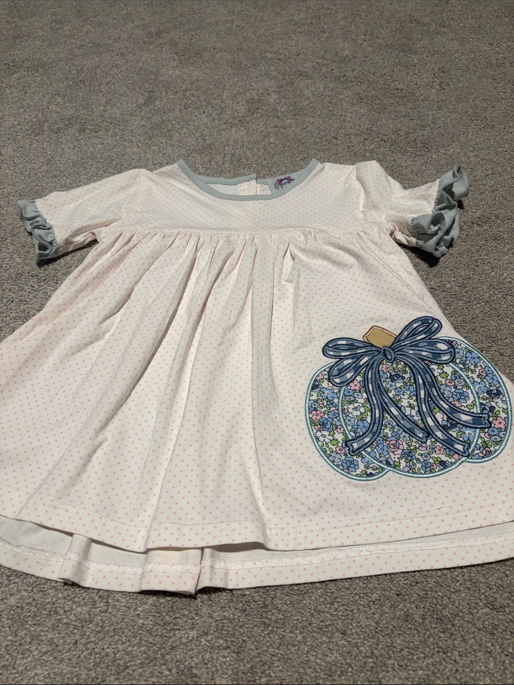 NWOT Purple Pearl Smocks Pumpkin Appliqués Top